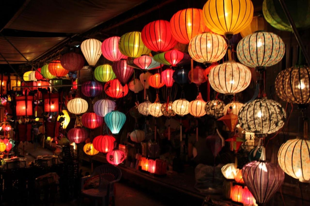 Corner Night Market Homestay Hoi An Zewnętrze zdjęcie